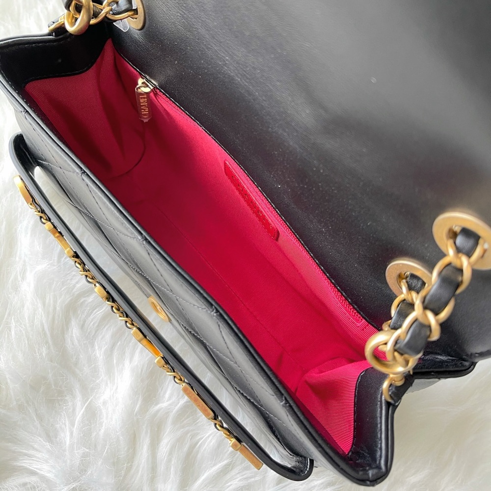 Chanel |20P Black Enchained Shoulder/Crossbody Bag - Picture 6 of 6